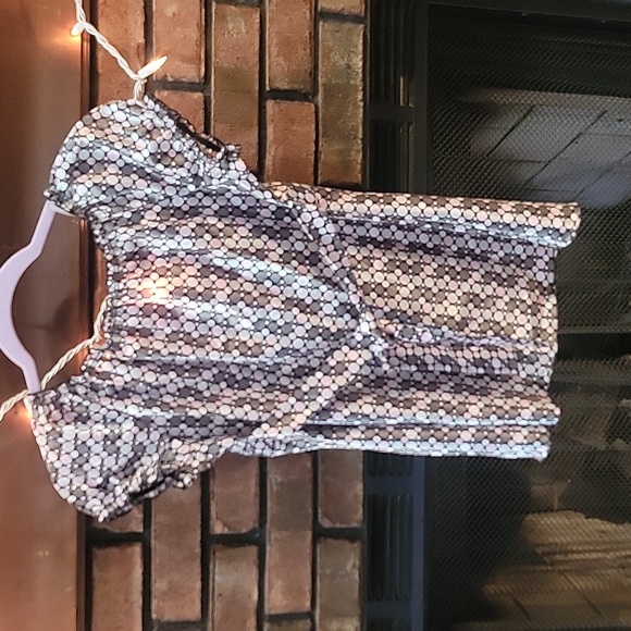 NWT beautiful girls shirt size large 10 / 12. White pink and gray. - Picture 6 of 6